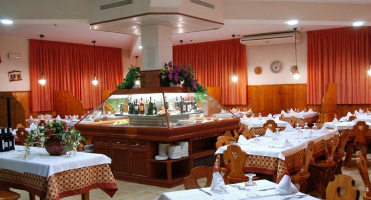 Hotel Lo Smeraldo - Cisternino, Ristorante