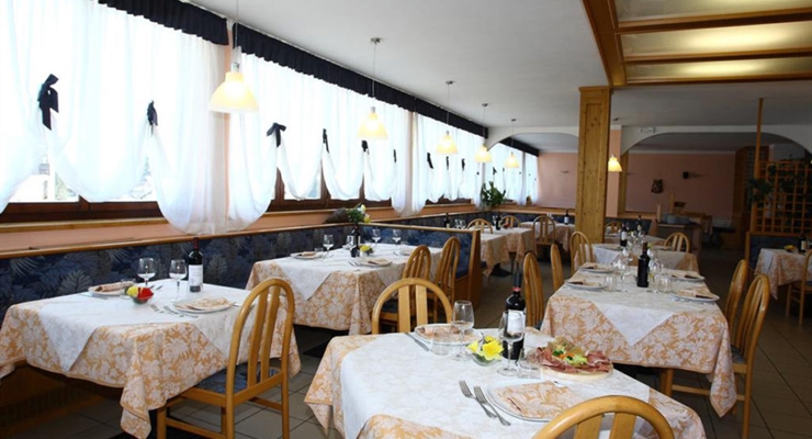 Hotel Montana - Fai della Paganella