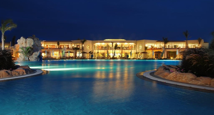 Hilton Sharks Bay Resort