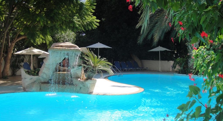 Avlida Hotel - Paphos, Piscina