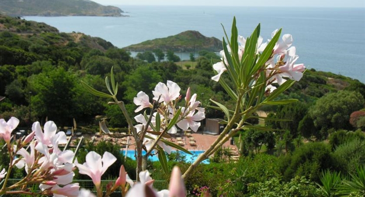 Hotel Baia delle Ginestre - Teulada, Struttura