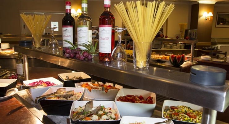 The Bugibba Hotel - Malta, Buffet