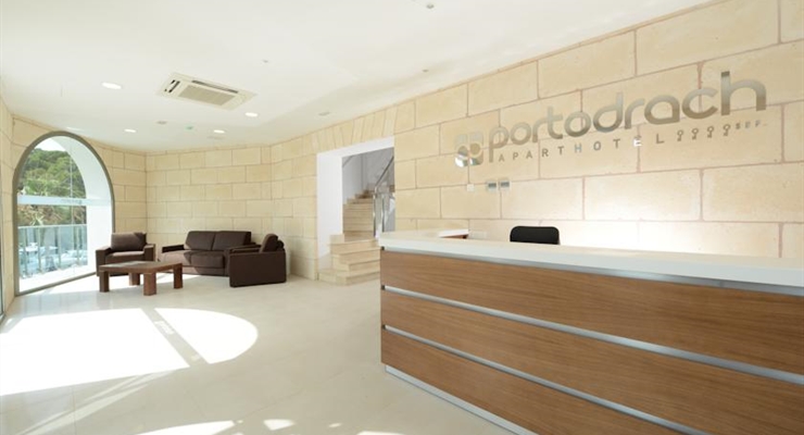 Aparthotel PortoDrach - Porto Cristo, Reception