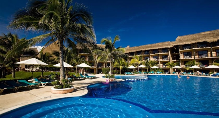 Catalonia Riviera Maya - Messico, Sfondo struttura