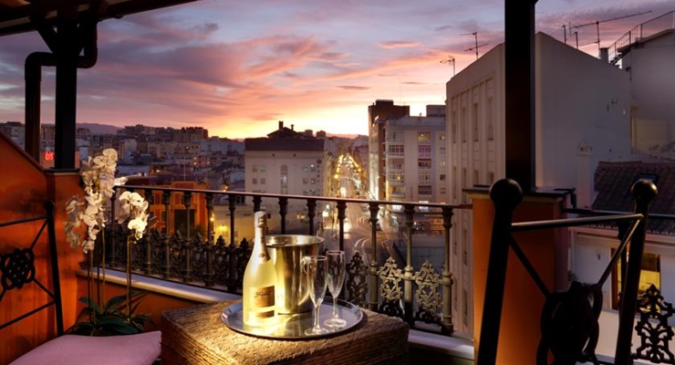 Hotel Tribuna - Malaga, Vista camere