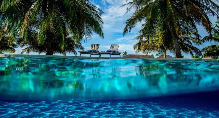 Holiday Inn Kandooma - Maldive, Piscina