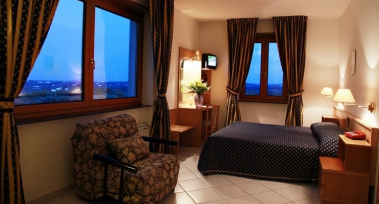 Hotel Lo Smeraldo - Cisternino, Camere