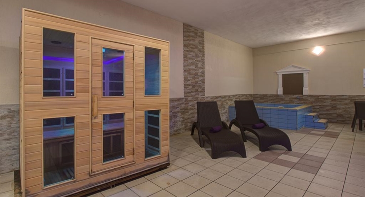 Canifor Hotel - St. Paul's Bay