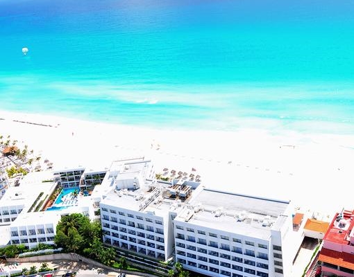 Flamingo Cancun Resort