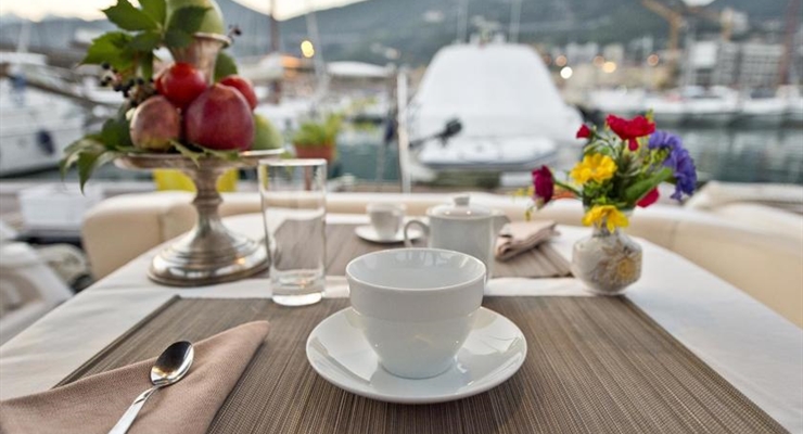 Colazione su Yacht - Costiera Amalfitana