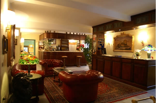 Hotel Lion - Roure