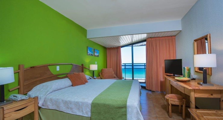 Gran Caribe Puntarena playa Caleta