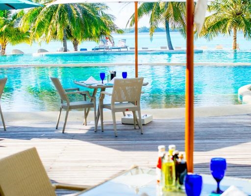 Holiday Inn Kandooma - Maldive, Piscina