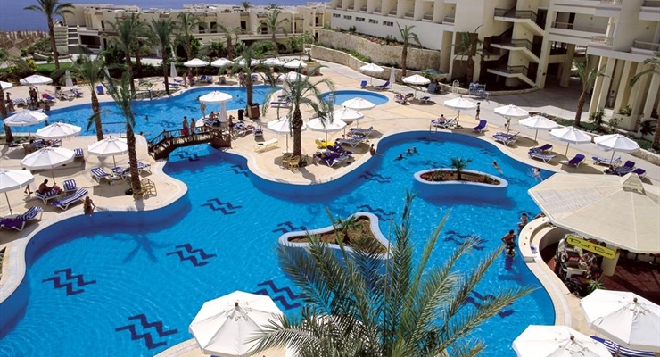Hilton Sharks Bay Resort