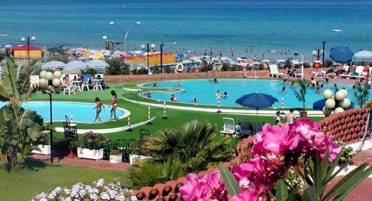 Saracen Village - Isola delle Femmine, Piscina