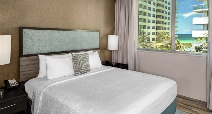 Marriott Miami Beach Surfside - Miami Beach