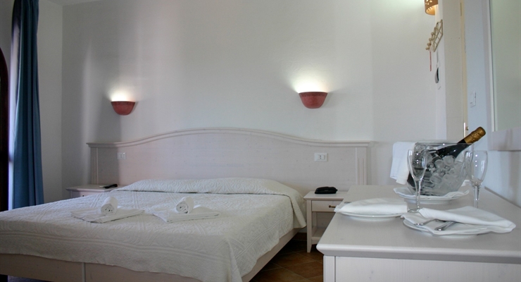 Hotel Li Graniti - Baja Sardinia