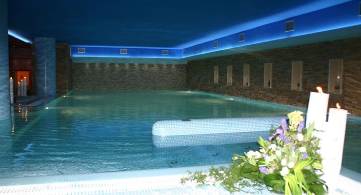 Gold Hotel - Marcianise, Piscina interna