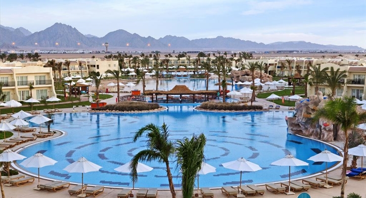 Hilton Sharks Bay Resort