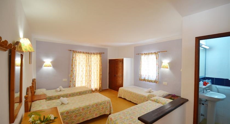 Hotel Club Punta Arabi - Ibiza, Camere