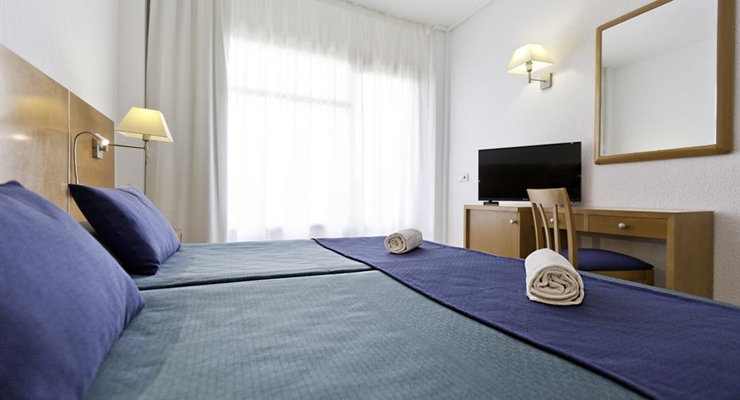 azuLine Hotel S'Anfora & Fleming - Ibiza