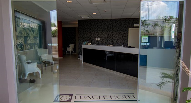 Hotel Eracle - Volla, Reception