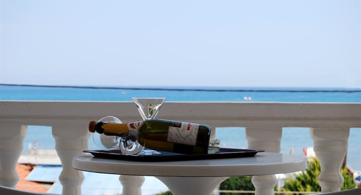California Beach Hotel - Zante