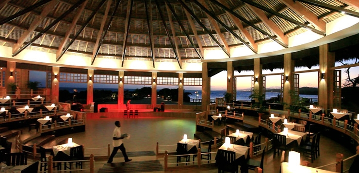 Media Luna Resort - Honduras, Ristorante