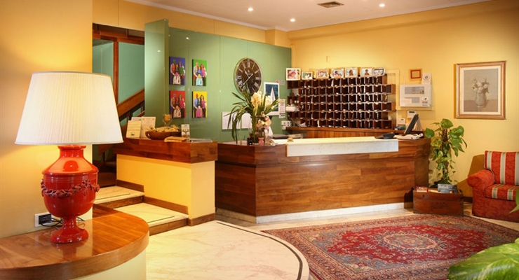 Hotel Ambrosiano - Reception