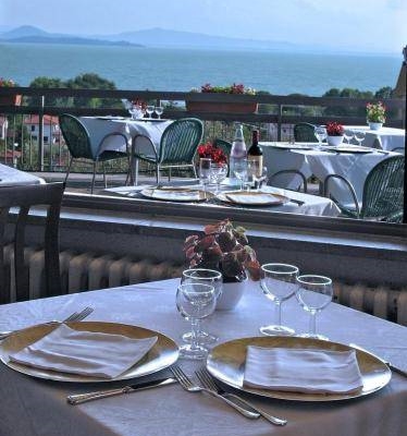 Hotel Cavalieri - Passignano sul Trasimeno, Ristorante panoramico