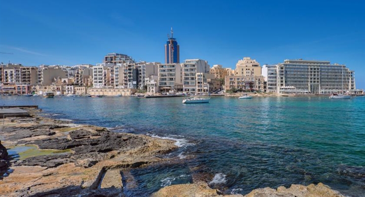 Spinola Bay