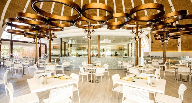 Holiday Inn Kandooma - Maldive, Ristorante