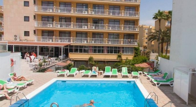 Piscina Hotel Miraflores