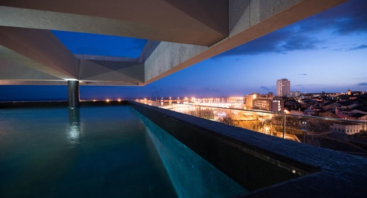 Azor Hotel - Ponta Delgada, Piscina