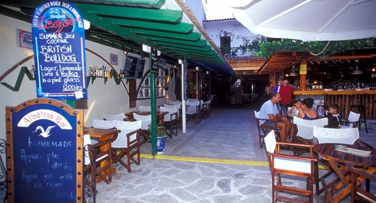 Hotel Caravos - Skiathos