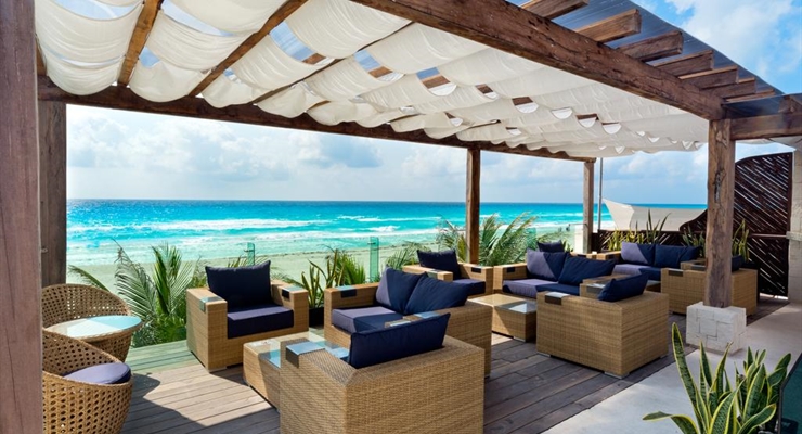 Flamingo Cancun Resort