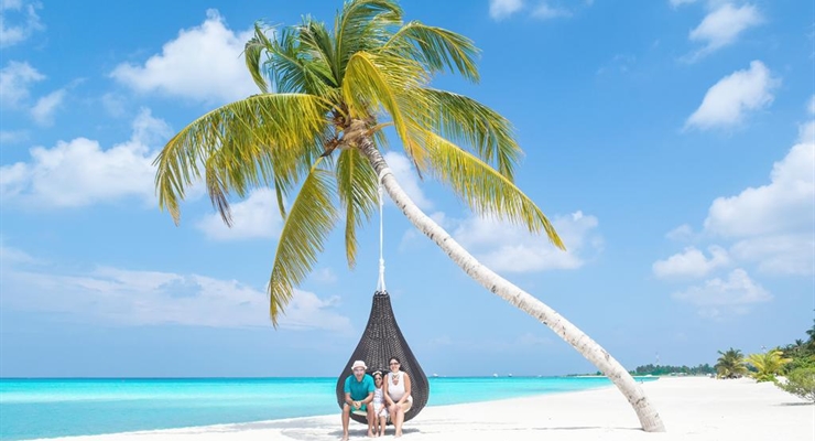 Holiday Island Resort - Maldive