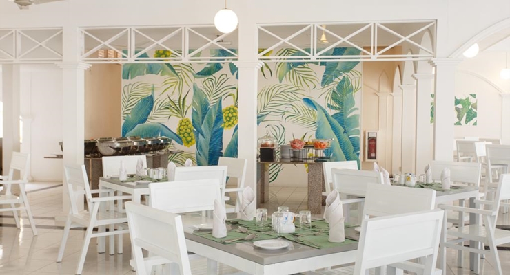 Equator Village Resort - Maldive