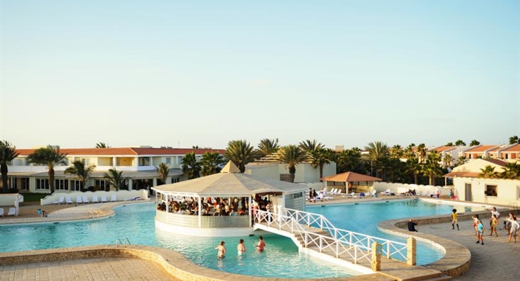 Hotel Crioula - Capo Verde, Sfondo struttura